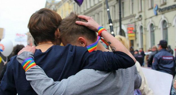 Rusiyada “ailə dəyərlərinin qorunması üçün LGBT təbliğatı qadağası” rəsmiləşdirilir