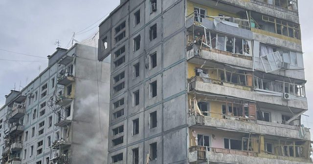 TƏCİLİ: Ukrayna havadan bombalanır, raketlərdən biri Zelenskinin ofisinin yaxına düşdü
