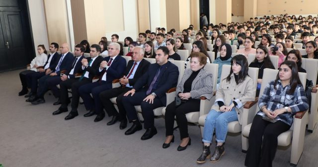 Şuşa Dövlət Musiqili Dram Teatrı AzMİU-da: Tələbələrə “Dəmir Yumruq” ədəbi-bədii kompozisiyası təqdim edildi
