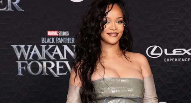 Rihanna altı il sonra musiqiyə qayıtma səbəbini açıqladı – FOTO/VİDEO