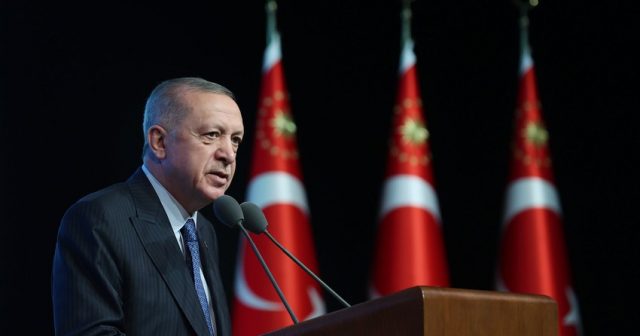 Ərdoğan Türkiyə-Ermənistan münasibətlərinin normallaşmasının şərtini açıqlayıb