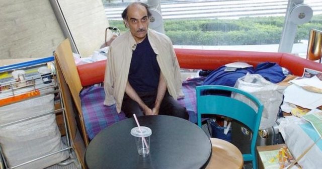 “Şarl de Qoll” hava limanında 18 il yaşayan iranlı qaçqın dünyasını dəyişib