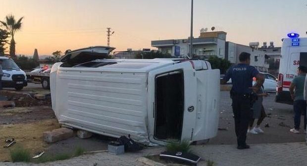 Türkiyədə məktəb avtobusu qəzaya düşdü: 7 nəfər yaralandı – VİDEO