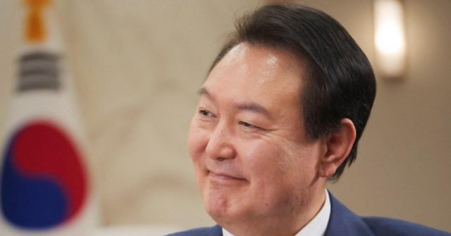 Cənubi Koreya Prezidenti Çini Şimali Koreyanı nüvə proqramından çəkindirməyə çağırıb