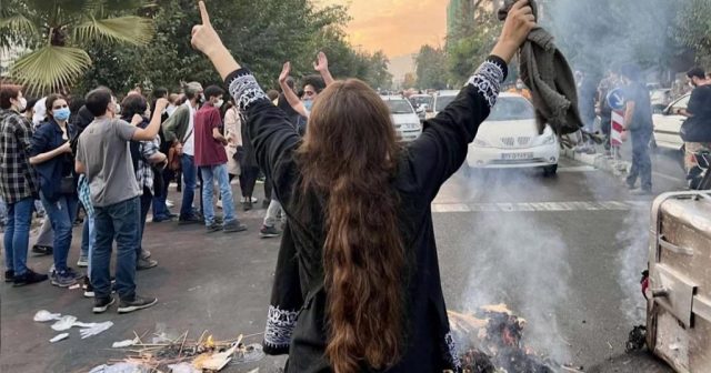 İranda dəhşətli olay: molla məsciddən çıxan kimi QƏTLƏ YETİRİLDİ