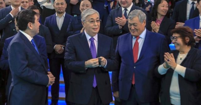Seçkisonrası Tokayev Qazaxıstanın yeni siyasi quruluş formasına keçdiyini açıqlayıb