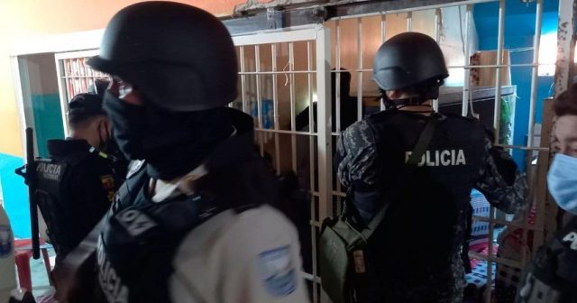 Ekvadorda həbsxanada baş verən qarşıdurmada 9 nəfər ölüb