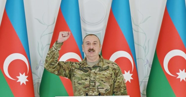 Prezident Zəfər Günü münasibətilə Şuşada təşkil olunan tədbirdə iştirak edib