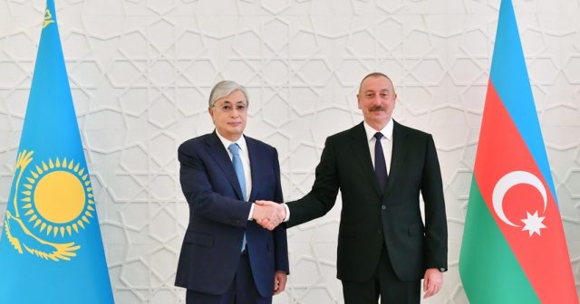Azərbaycan lideri Kasım-Jomart Tokayevi yenidən Qazaxıstan Prezidenti seçilməsi münasibətilə təbrik edib