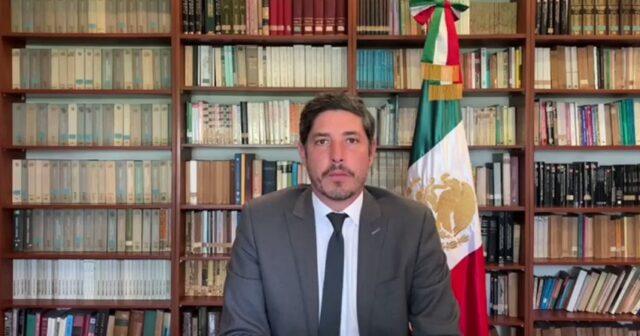 Peru Meksika səfirini ərazisindən çıxarır