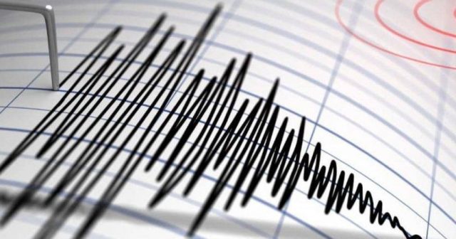 Samoada güclü zəlzələ olub