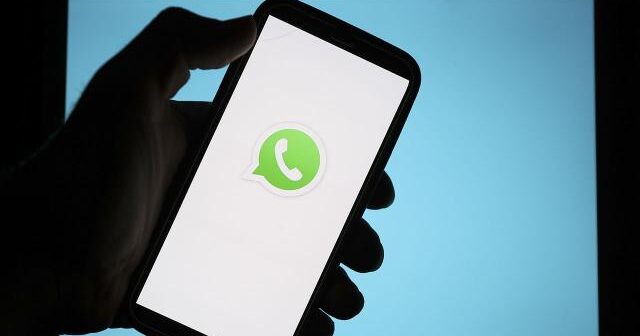 “WhatsApp”da yeni funksiya: silinmiş mesajları bərpa etmək olacaq