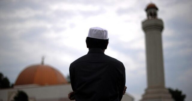 Bakı dindarlarından bəyanat: “İranın regionda haqsız siyasətinə qəti etirazımızı bildiririk”