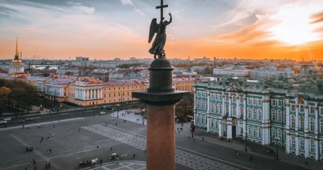 Sankt-Peterburq şəhəri MDB-nin mədəniyyət paytaxtı elan edilib