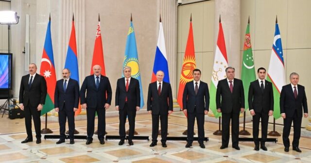 Sankt-Peterburqda MDB dövlət başçılarının iclası keçirilib, İlham Əliyev iclasda iştirak edib