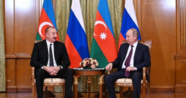 Vladimir Putin İlham Əliyevə zəng edib, üçtərəfli bəyanatların icrası müzakirə olunub