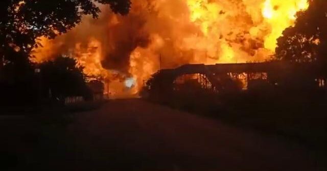 Cənubi Afrikada tankerin partlaması nəticəsində ölənlərin sayı 27-yə çatıb