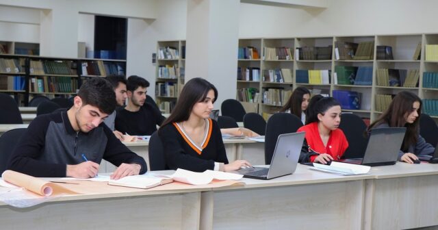 AzMİU-nun elektron kitabxanasındakı kitab sayı 10 minə çatdırılıb