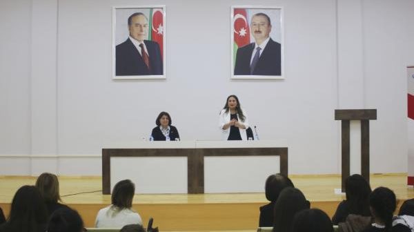 “Cəmiyyətin inkişafında erkən nikah problemi” layihəsinin yekun konfransı keçirilib