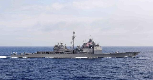 ABŞ hərbi gəmisi Tayvan boğazında