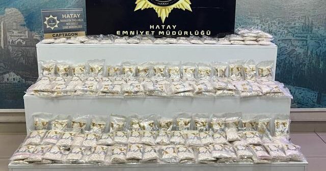 Türkiyədə avtomobildə 193 min ədəd narkotik həb ələ keçirildi