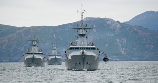 İrlandiya personal çatışmazlığından iki döyüş gəmisinin fəaliyyətini dayandıracaq