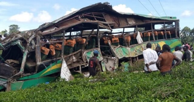 Keniyada avtobus qəzaya uğrayıb, 20 nəfər ölüb, 49 sərnişin yaralanıb