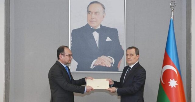 Ceyhun Bayramov Bolqarıstanın səfirini qəbul edib