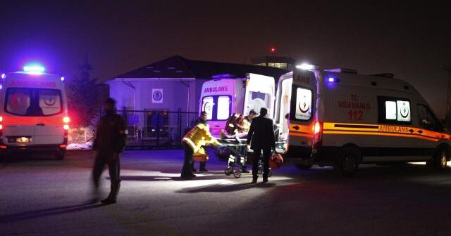 Türkiyədə mikroavtobusla avtobus toqquşub: 3 yaralı var