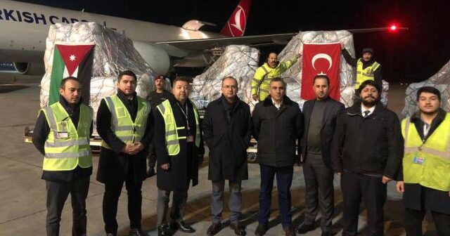 BMT-dən Türkiyəyə 3 min çadır yardımı