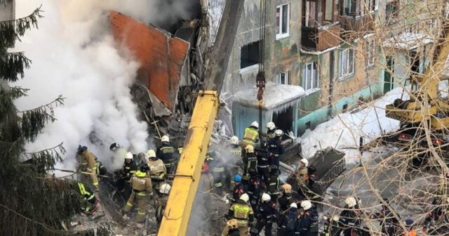 Rusiyada yaşayış binasında partlayış olub, 12 nəfər ölüb