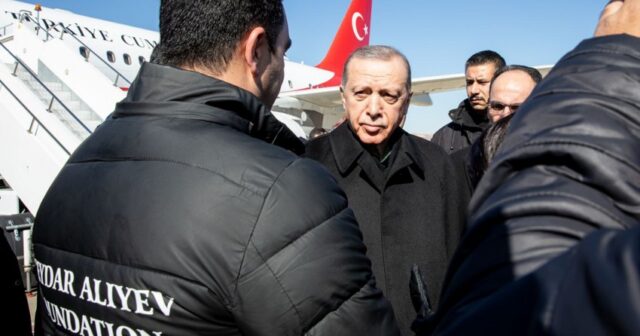 Ərdoğan Mehriban Əliyevanın tapşığı üzrə Qazintepdə olan Heydər Əliyev Fondunun nümayəndələri ilə görüşüb