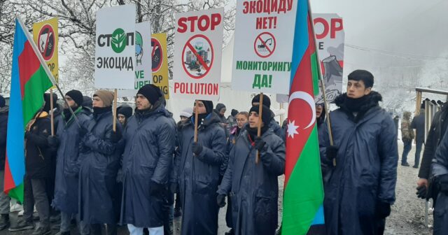 Xankəndi-Laçın yolundakı etiraz aksiyasından – FOTOLAR