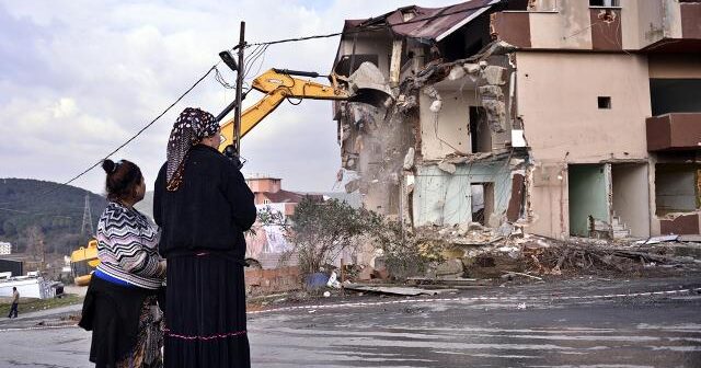 İstanbulda 1,5 milyon riskli bina köçürüləcək