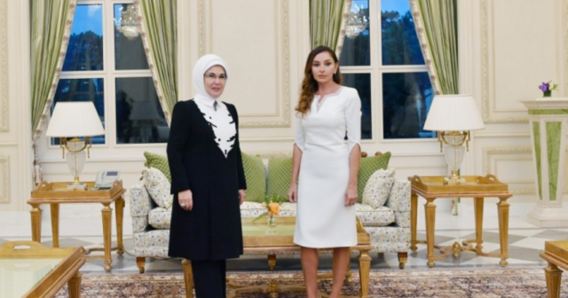 Əminə Ərdoğan Mehriban Əliyevaya təşəkkür edib