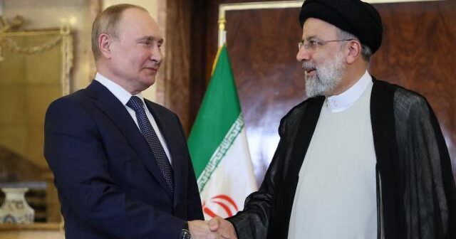 Putin və Rəisi telefonla danışıb