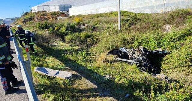 Türkiyədə zəlzələdən zərərçəkənlərin olduğu avtomobil aşıb: 3 ölü, 1 yaralı