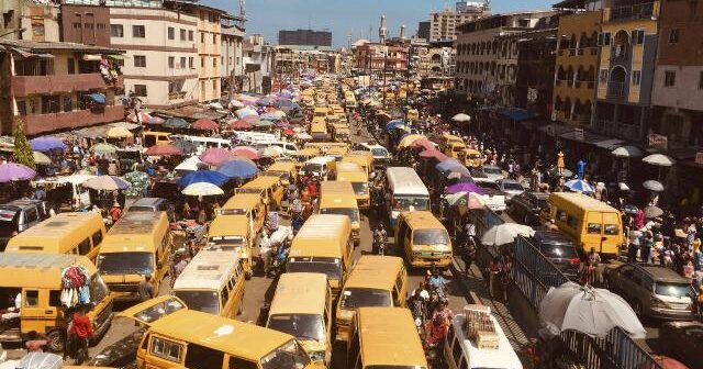 Nigeriyada zəncirvari yol qəzasında 17 nəfər ölüb