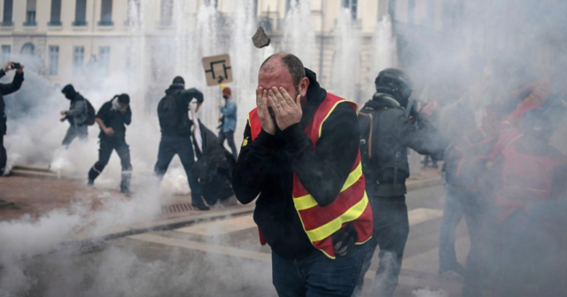 AŞ komissarı: “Fransada kütləvi aksiyalarda zorakılıq halları olub”