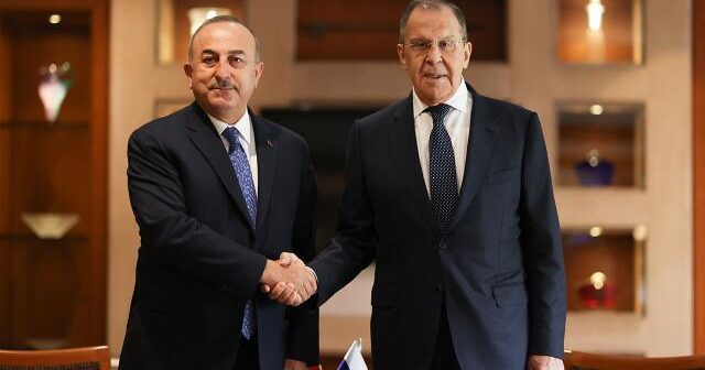 Çavuşoğlu və Lavrov telefonla danışıb – nələr müzakirə olunub?