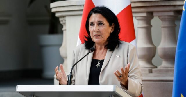 Gürcüstan Prezidenti hakimiyyətə çağırış edib: “Bu, son şansdır”