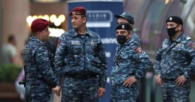 Ötən gün İrəvan bələdiyyəsinin üç məmuru saxlanılıb
