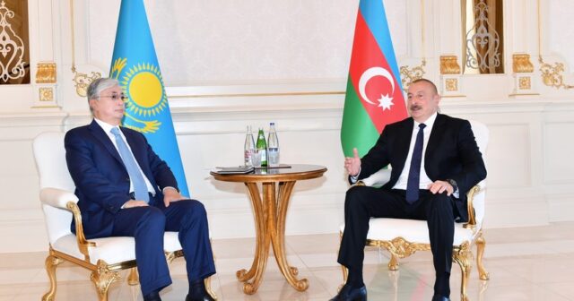 Azərbaycan və Qazaxıstan prezidentlərinin məhdud tərkibdə görüşü başlayıb