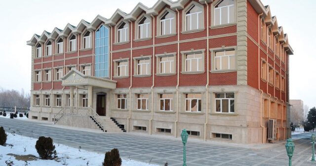 Naxçıvanın səhiyyə naziri vəzifəsindən azad olunub, nazir əvəzi təyin edilib