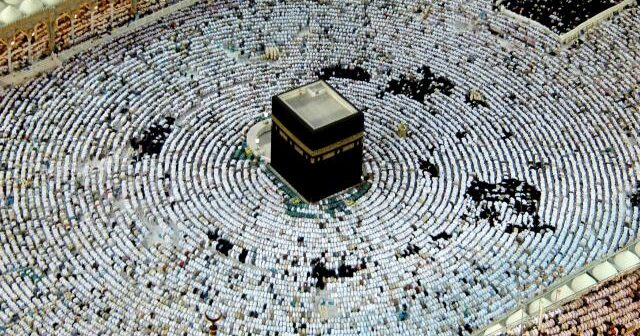 Kəbədə izdiham yaşanıb – 9 milyon insan ibadət edib