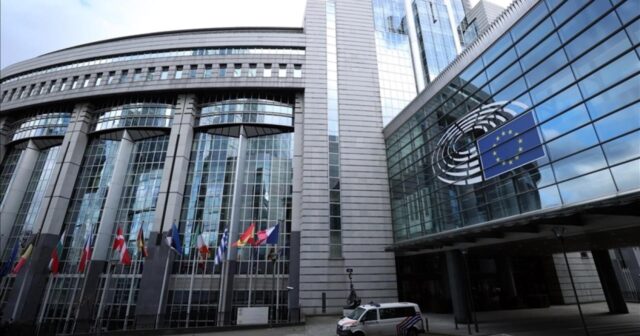 Aİ Ukraynadan taxıl və ərzaq almağa davam edəcək