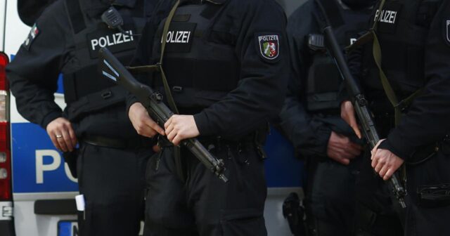 Almaniyada idman zalında bıçaqlı hücum: 4 yaralı var