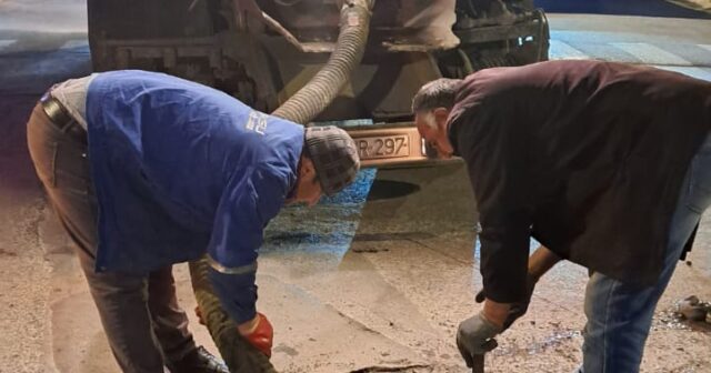 Salyanda kanalizasiya quyularını lil tutub – FOTO