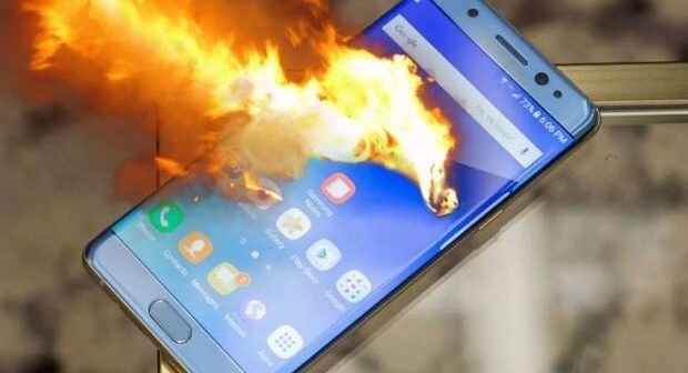 Səkkiz yaşlı qız smartfonun partlaması nəticəsində həyatını itirib