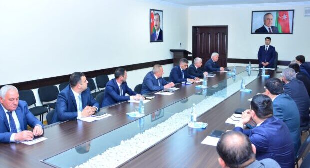 Ağstafada suvarma mövsümündə su ehtiyatlarından səmərəli istifadənin təmin edilməsinə dair müşavirə keçirilib